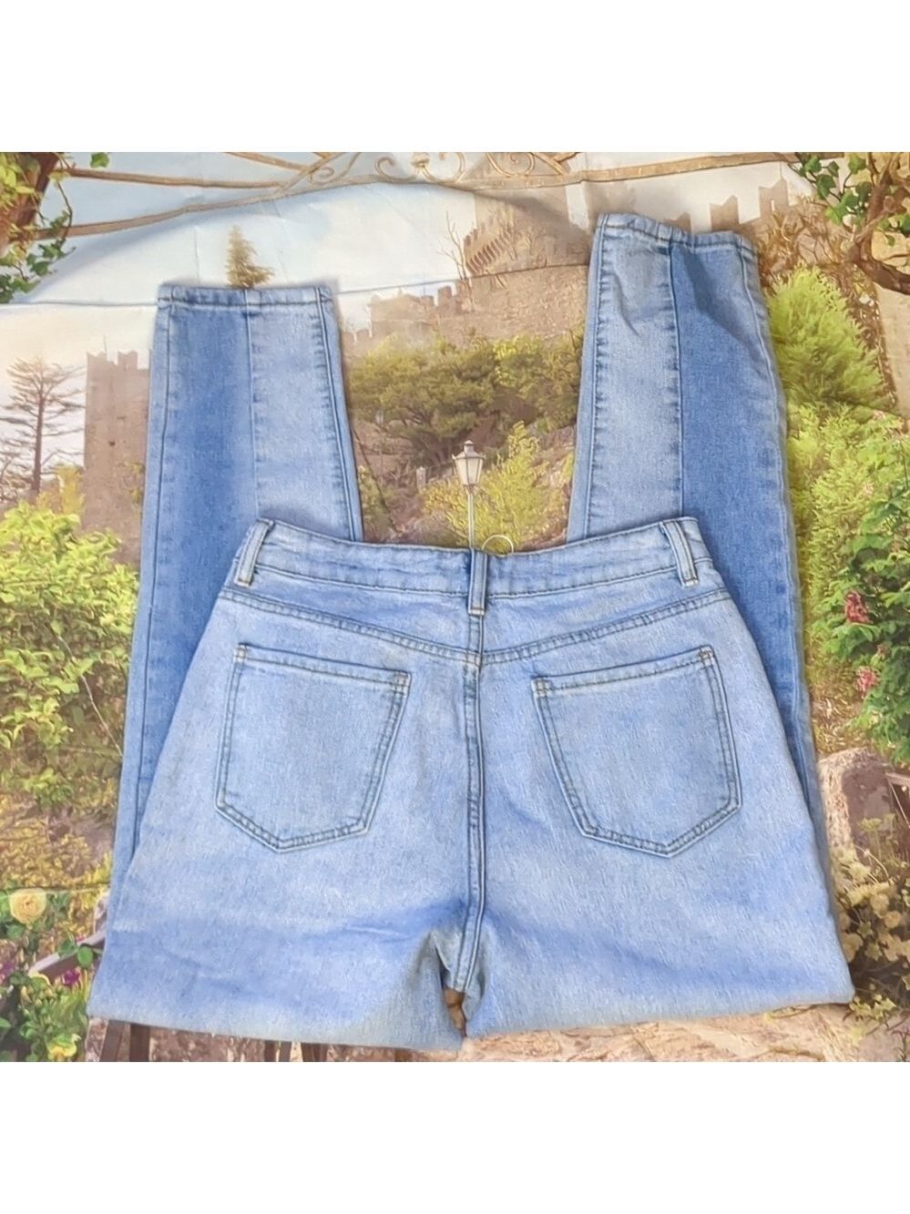 ADIKA blue light jeans size medium - Picture 4 of 4